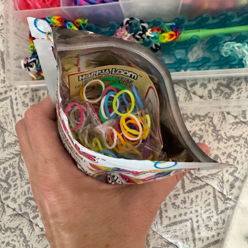 Rainbow Loom Loomi-Pals Mega Combo Bracelet set like new, 2 kits with pouch