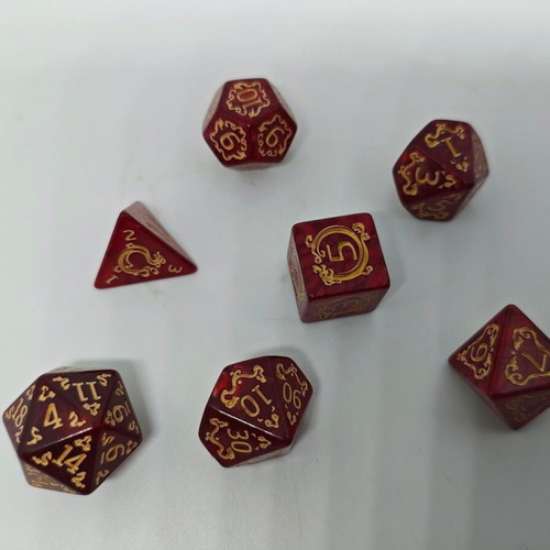 Dragon Scale Crimson & Gold RPG dice set like new
