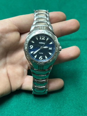 Adidas battery watch used, unisex
