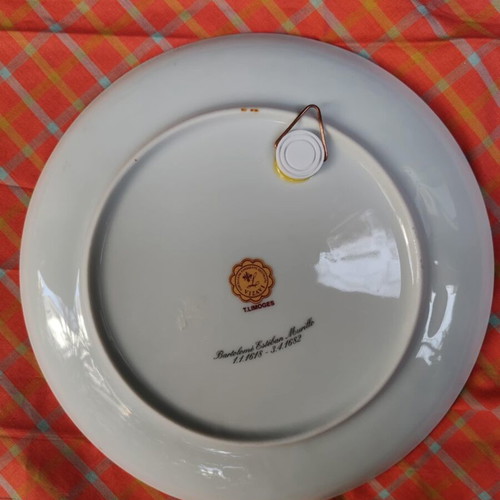 Limoges VIZANI wall plates collectible set of 5 like new