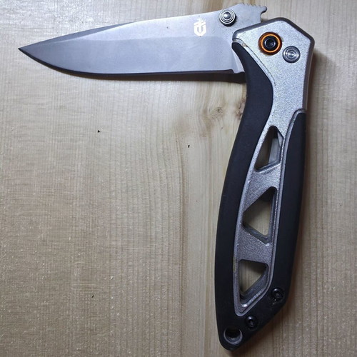 Pack of 9 knives used