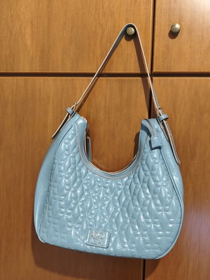 Doca blue leather shoulder bag, light blue