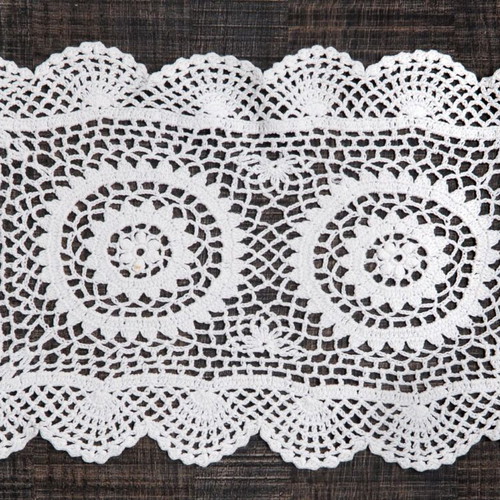 Crochet doilies set of 3 white like new