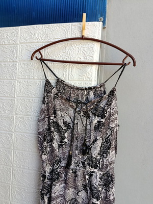 Cool airy dress like new, black and white with leather details