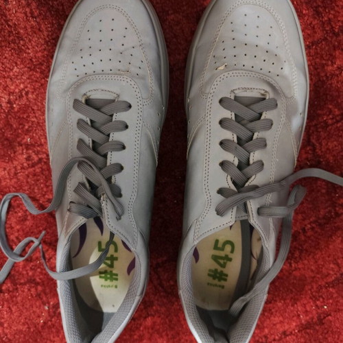 Παπούτσια sneakers Bershka μεταχειρισμένα, γκρι ανακλαστικά, μέγεθος 45