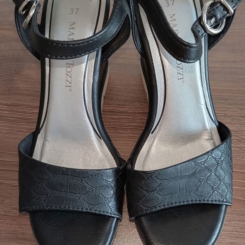 Marco Tozzi_Black Leather Platforms