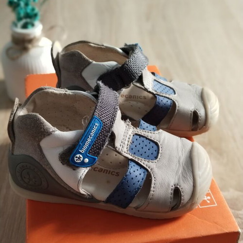 Biomecanics children's shoes sandals size 20, grey blue
