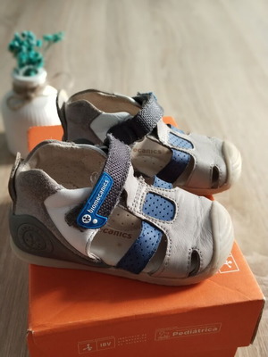 Biomecanics children's shoes sandals size 20, grey blue