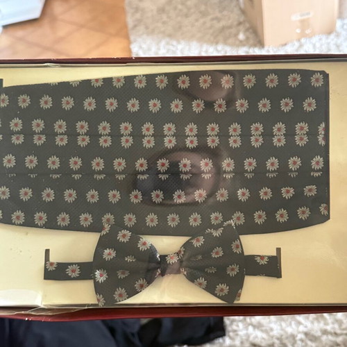 Silk bow tie and belt set new dark blue with flowers