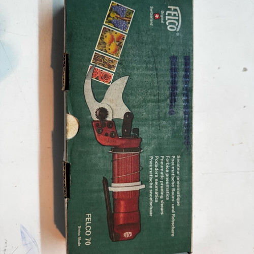 Felco 70 Air Pruner like new