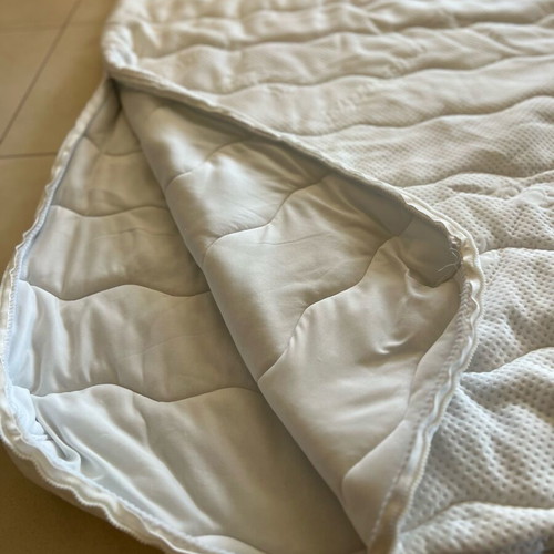Viscolex Plus Istikbal topper like new (200x90 cm)