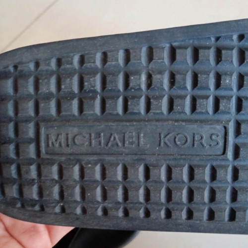 Michael Kors Gilmore sandals size 38, like new, black and gold