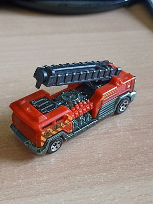 Hot Wheels 5 Alarm Dragon Drive 2008 1:64 scale