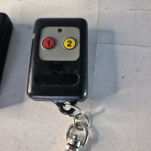 Wireless remote controls used, set of 2, fully functional