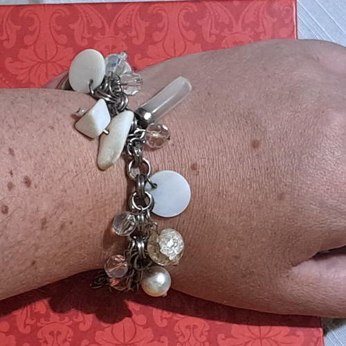Metal bracelet with shells and glass beads like new, white and silver