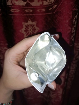 Portable ashtray folder used, waterproof, with snap button