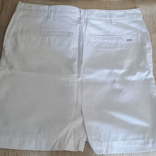 White shorts like new, size M