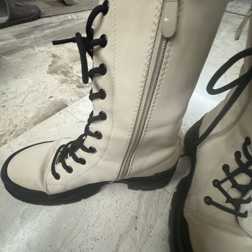 Women's boots size 39 like new