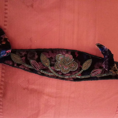 Velvet belt with embroidered beads like new, brown, size 80