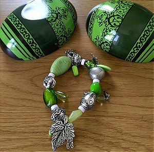 Green bracelet in egg gift