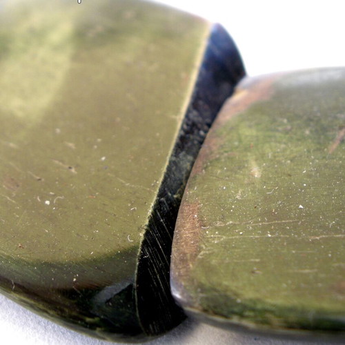 Green Scentefy Necklace with Earrings like new, fashion jewelry