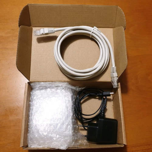 D-Link Switch 5 ports new 10/100/1000Mbps DGS-1005D