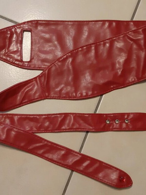 Red belt like new, adjustable