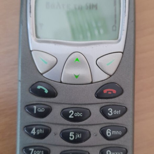 Nokia 6210 phone used, functional