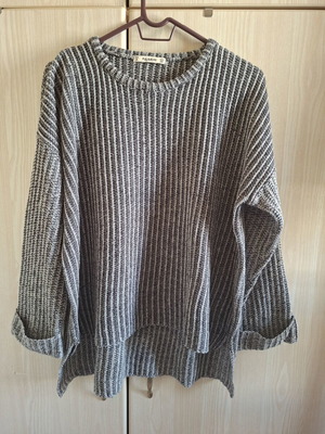 Pull & Bear wide asymmetric sweater like new, grey with stripes