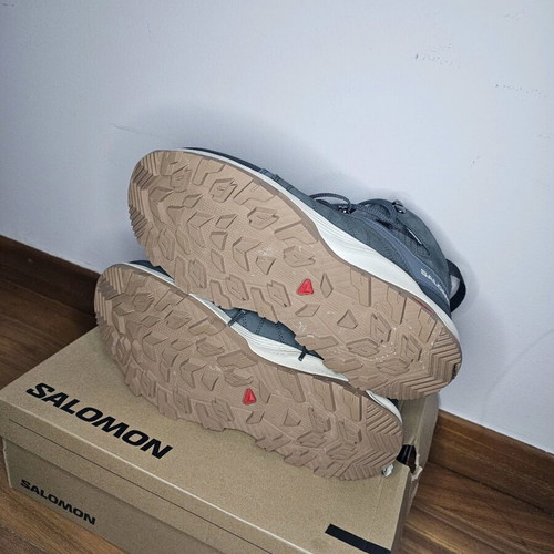 Salomon boots new, grey, winter hiking and ski shoes