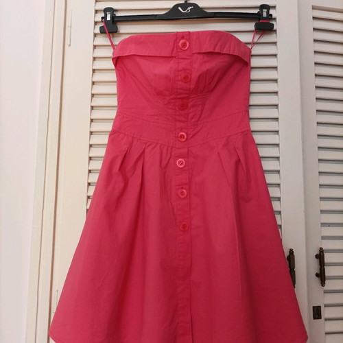 Strapless coral dress used, size Medium 28