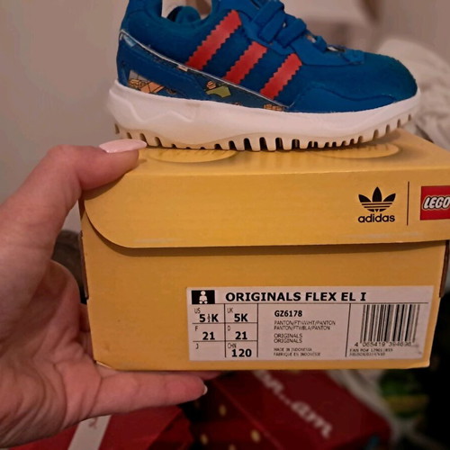 Adidas kids sports shoes like new