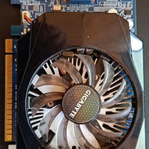 Gigabyte GeForce GT 730 2GB graphics card like new