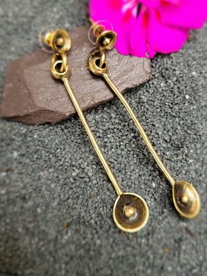 Bronze earrings, adjustable size, gold tone
