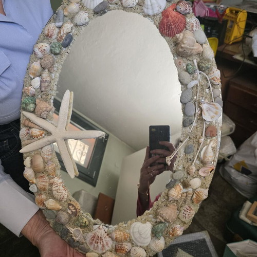 Oval mirror decorated with shells like new, handmade