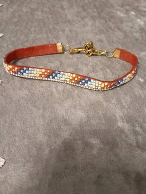 Adjustable collar for small dog or cat like new