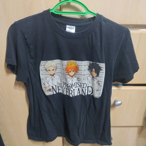 The Promise Neverland anime shirt like new, black, size S