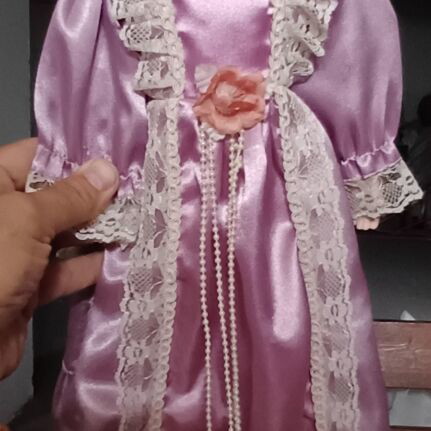 Porcelain doll with vintage dress, like new, 60 cm