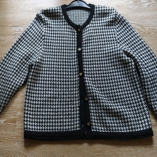Knitted wool cardigan pied de poule used, women's size L
