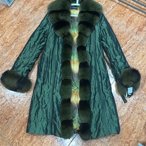 Fur coat with separate inner lining, size 6XL