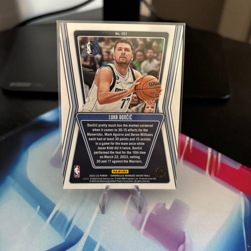 2022-23 Panini Chronicles Marquee Luka Dončić #257 card like new