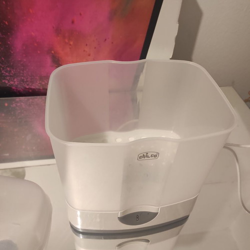 Chicco Sterilizer like new