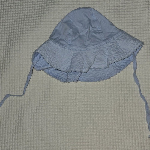 H&M baby hat like new for 1-2 years old