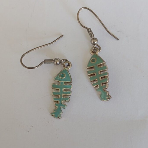 Various jewelry used, set of 8 pieces