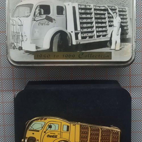Coca-Cola Route Truck Pin like new in collectible tin box