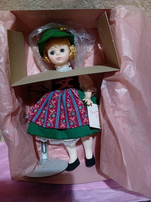 Madame Alexander Heidi No2 new
