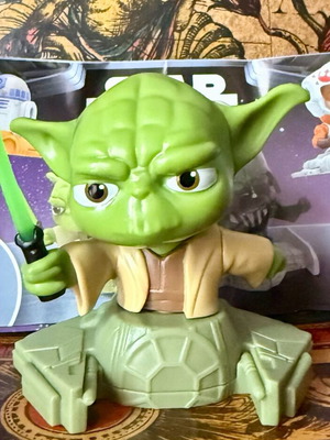 Kinder Maxi Starwars Yoda καινούργιο σφραγισμένο