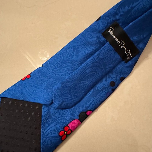 Absolut silk ties collection 7 pieces new, colorful