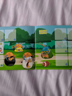 Koukouroukou Angry Birds album used with 21 stickers