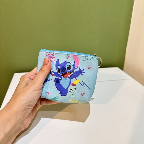 Stitch Wallet with Zipper and Ring like new, blue